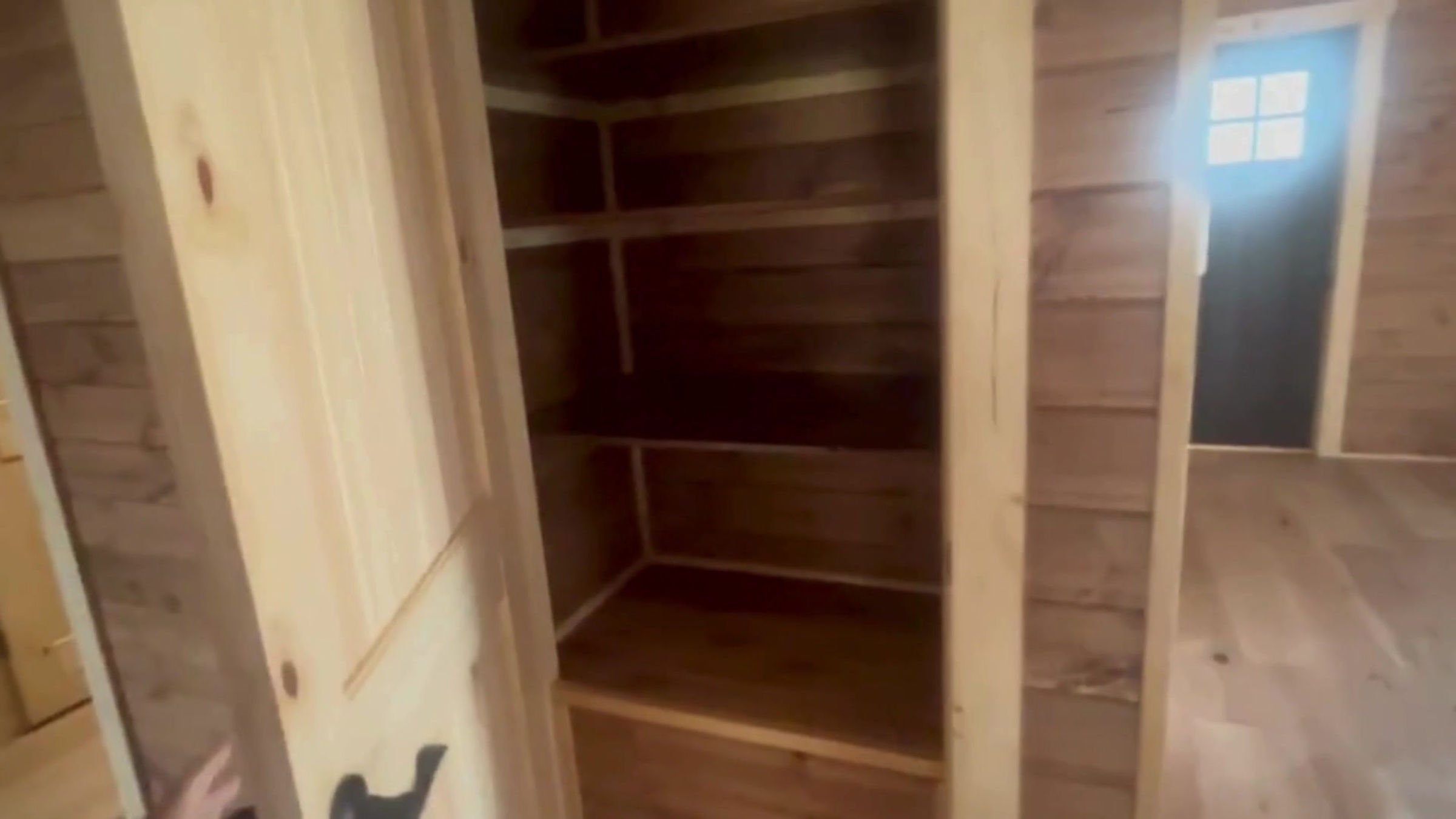 Virtual Cabin Tour